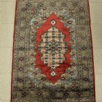 924 1079 ORIENTAL RUG
